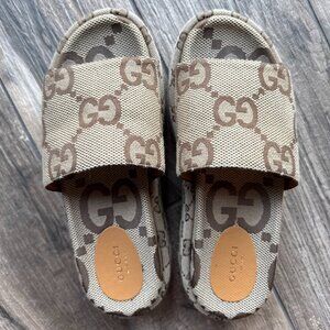 Gucci Women Platform Slide Sandal 38.5 Worn once Jumbo G